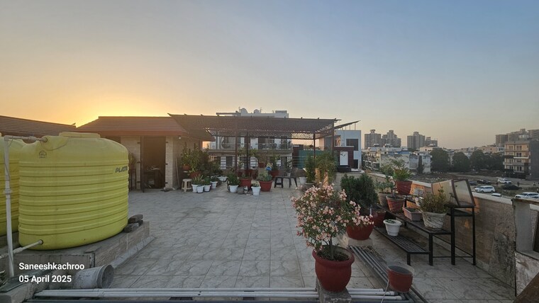  Parking, ardee-platinum-independent-floors 4 Bedroom 1575 Sq.Ft. Builder Floor In Sector 52 Gurgaon 8589074