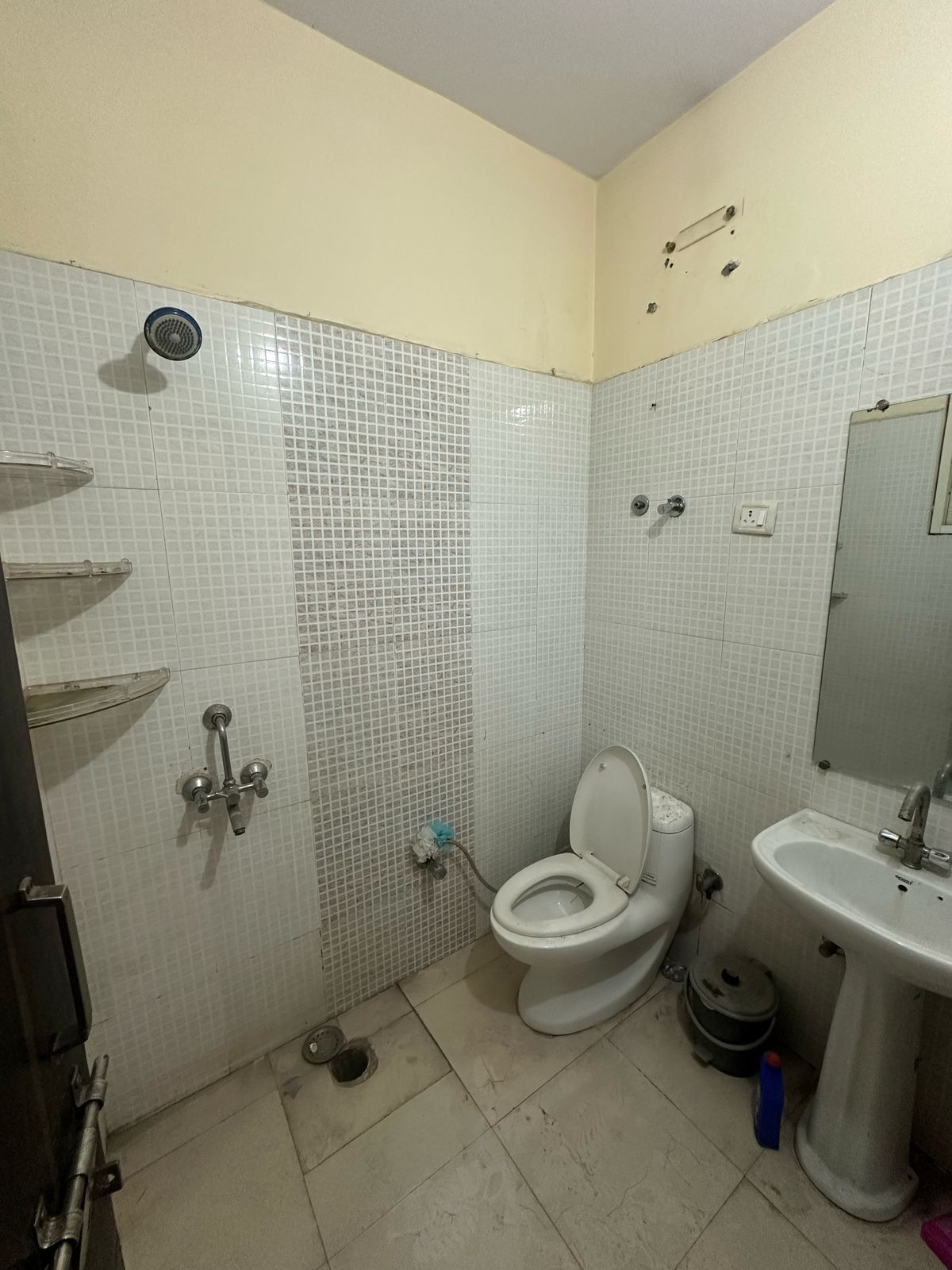 3 BHK + Study Room Apartment For Rent in Shri Balaji Residency