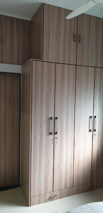 Bedroom in 1 BHK Apartment at Khar West – for Rent