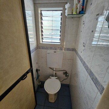 Bathroom in 2 BHK Apartment at Suyash CHS Prabhadevi, Kamgar Nagar – for Rent