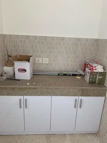 Bathroom in 3.5 BHK Penthouse at Indiabulls Centrum Park, Sector 103 – for Rent