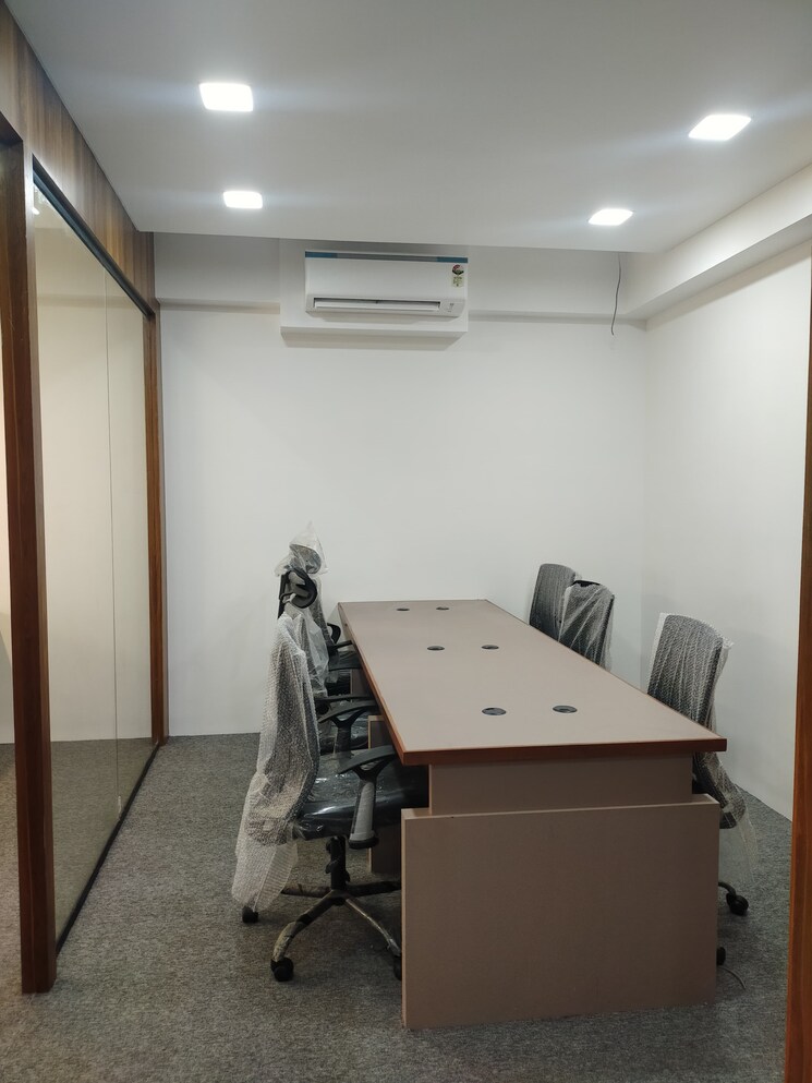 Team Area, prahlad nagar Commercial Office Space 1050 Sq.Ft. In Prahlad Nagar Ahmedabad 8589349