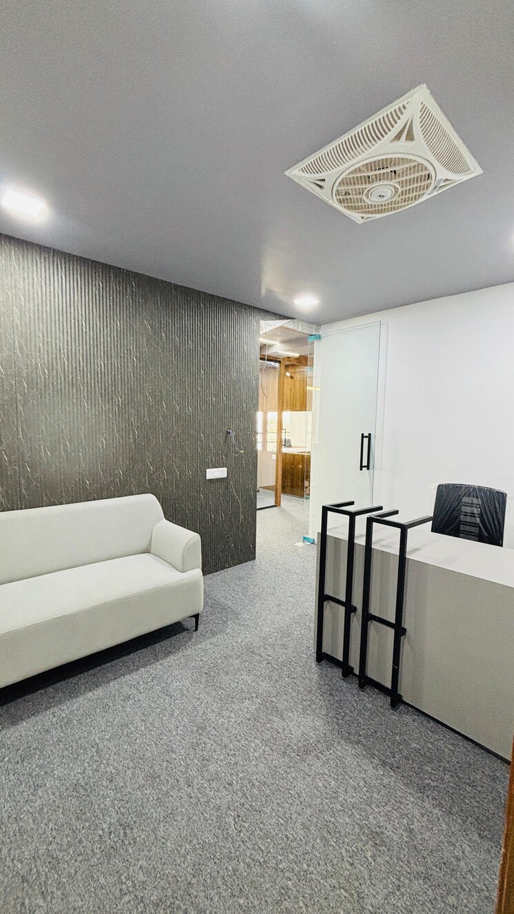 Common Area, prahlad nagar Commercial Office Space 1620 Sq.Ft. In Prahlad Nagar Ahmedabad 8589386