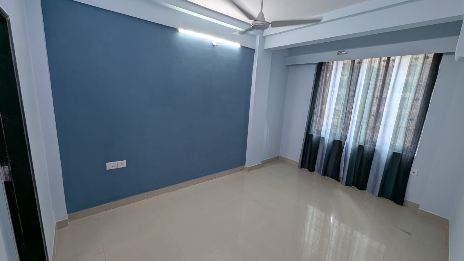 2 BHK 1100 Sq.Ft. Apartment in Skylark Towers CHS