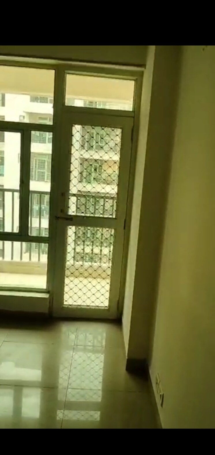 Room, gaur-city-2-11th-avenue 4 Bedroom 1880 Sq.Ft. Apartment In Sector 16c Greater Noida Greater Noida 8589450