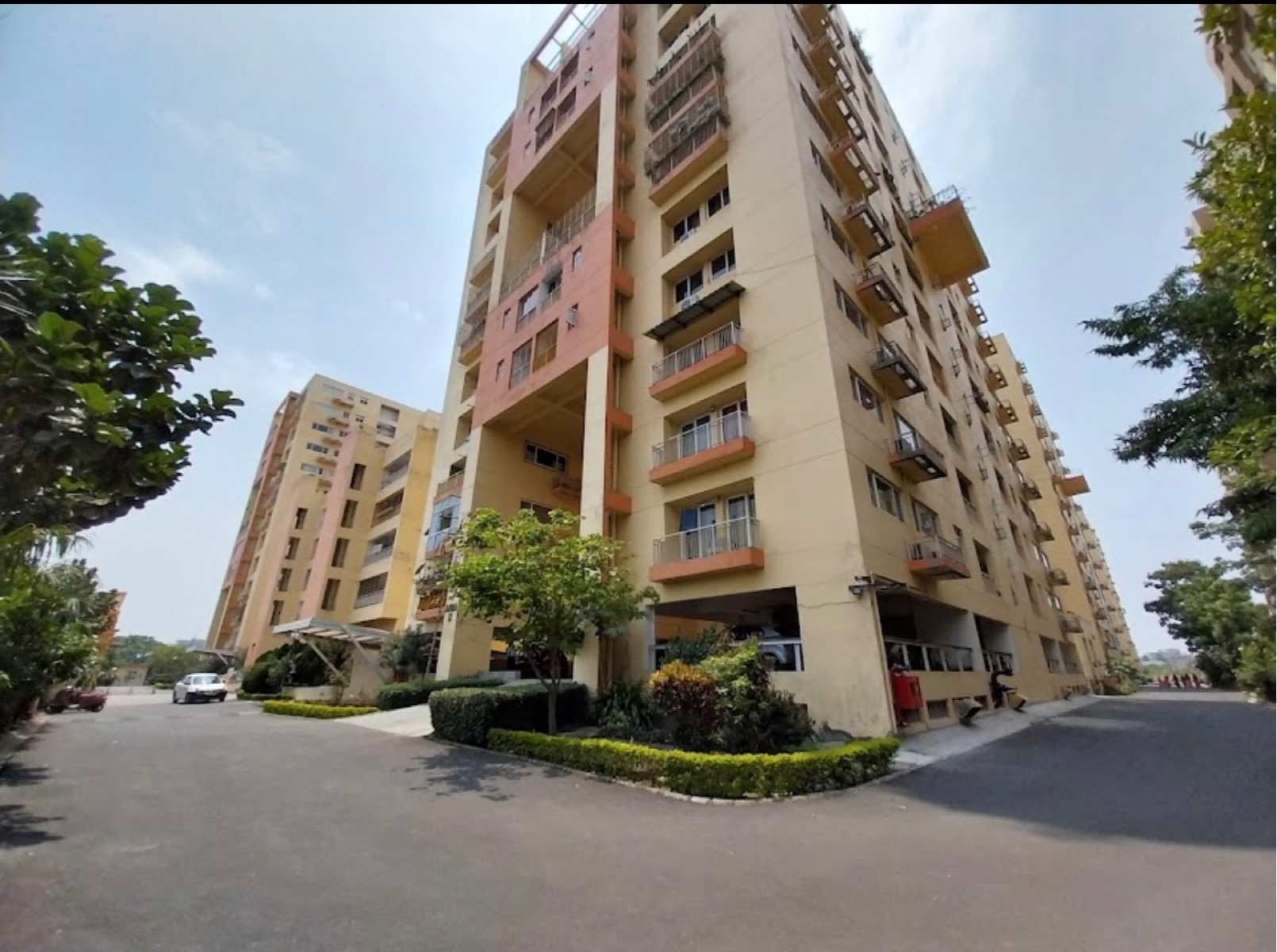 3 BHK + Servant Room 1750 Sq.Ft. Apartment in Shrachi Greenwood Elements