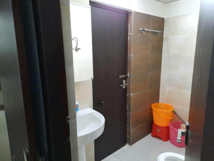 Bathroom, jkg-palm-resort 2 Bedroom 1005 Sq.Ft. Apartment In Raj Nagar Extension Ghaziabad 8589482