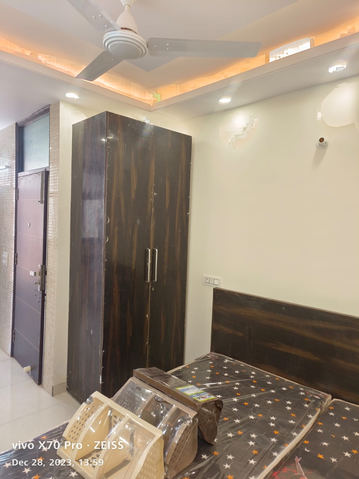 1 BHK Builder Floor For Rent in Sant Nagar