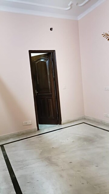 3 BHK Builder Floor For Rent in East Of Kailash