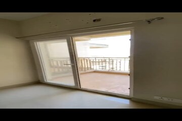 Room in 3 BHK Apartment at Paramount Emotions, Sector 1 Greater Noida – for Sale