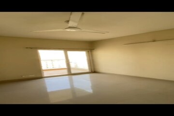 Room in 3 BHK Apartment at Paramount Emotions, Sector 1 Greater Noida – for Sale