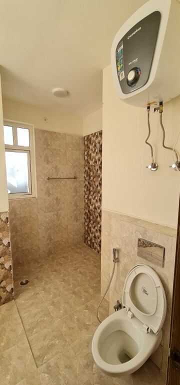 Bathroom in 5 BHK Apartment at ATS Tourmaline, Sector 109 – for Rent