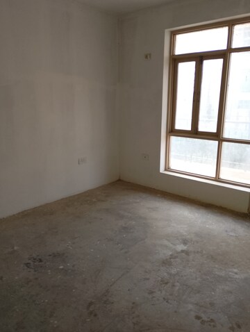 Room in 2 BHK Apartment at Lotus Elise, Sector 99 – for Sale