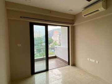 2 BHK Apartment For Rent in Shapoorji Pallonji Vicinia, Powai