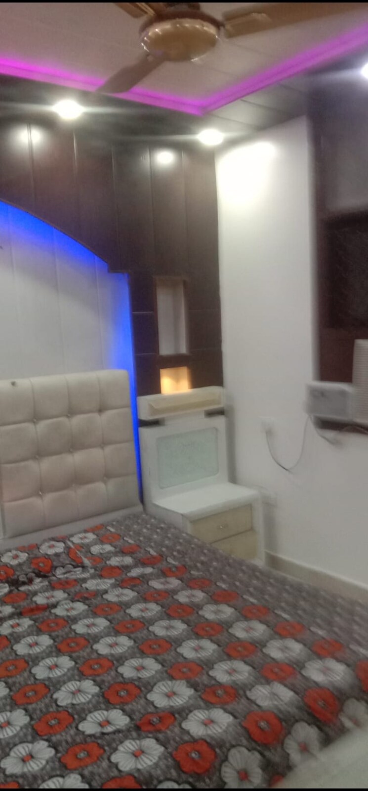 Master Bedroom, yusuf sarai 2 Bedroom 75 Sq.Yd. Apartment In Yusuf Sarai Delhi 8588428