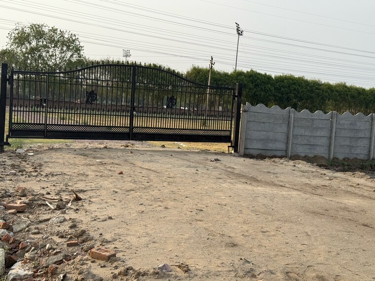 Balcony, knowledge park 3 greater noida  200 Sq.Yd. Plot In Knowledge Park 3 Greater Noida Greater Noida 8590146