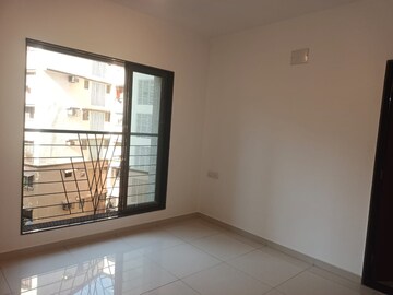 Room in 1 BHK Apartment at Atlanta Manor, Malad East – for Rent