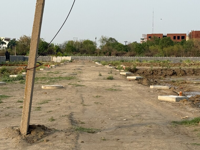 undefined, wegmans-business-park  100 Sq.Yd. Plot In It Park Greater Noida 8590205