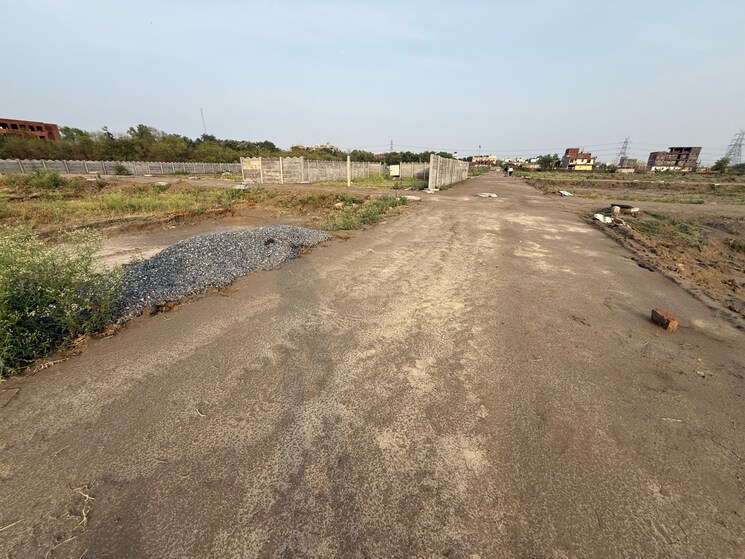 undefined, wegmans-business-park  100 Sq.Yd. Plot In It Park Greater Noida 8590205