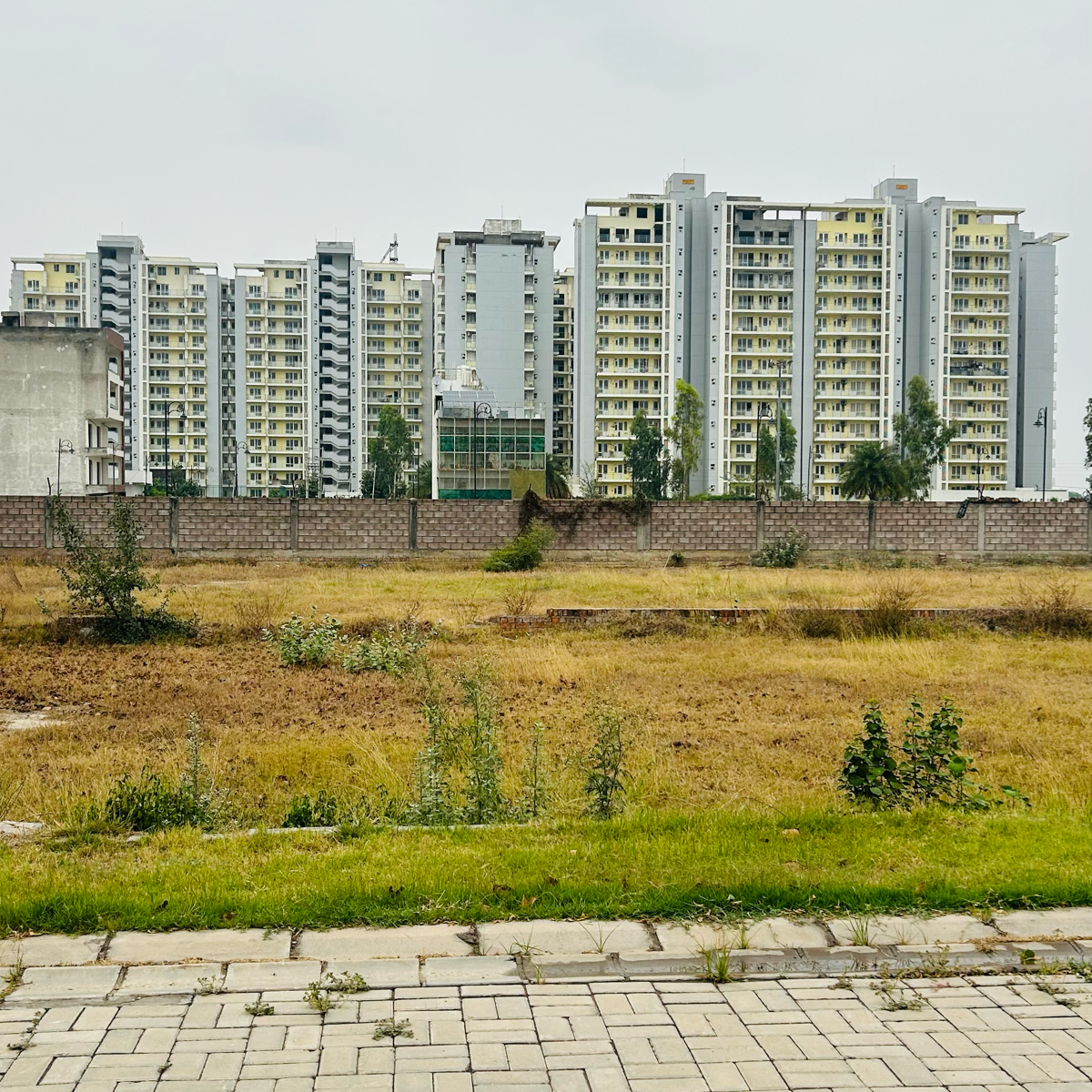 Plot For Sale in Sector 63