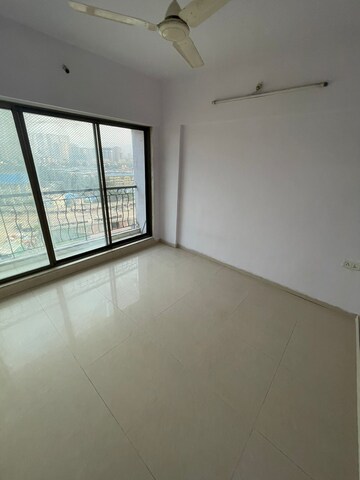 Bedroom in 2 BHK Apartment at Gaurav Woods Phase I, Mira Road – for Rent
