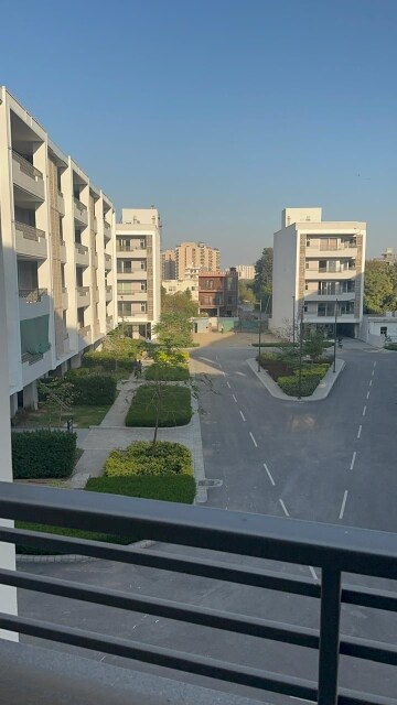 3 BHK Builder Floor – Exterior View View at Unitech South City II, Sector 50 - for Rent