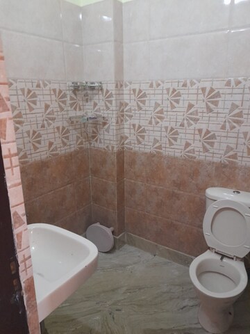 Master Bedroom in 1 BHK Builder Floor at Ansal Plaza Sector-23, Sector 23 – for Rent
