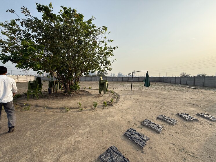  Parking, india-expo-mart  88 Sq.Yd. Plot In Knowledge Park Ii Greater Noida Greater Noida 8590245