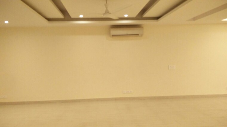Room, hauz khas 4 Bedroom 300 Sq.Yd. Builder Floor In Hauz Khas Delhi 8590287