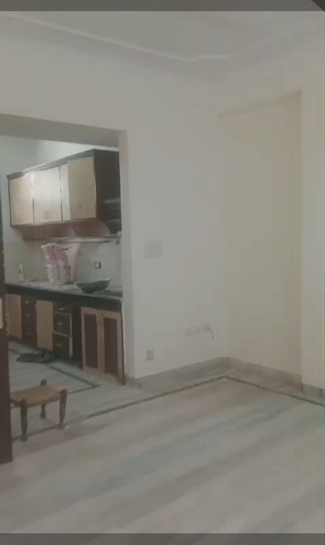 Room in 3.5 BHK Independent House at Sector 21d – for Rent