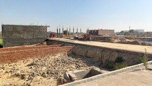 Plot Area in  Plot at Kalindi Kunj – for Sale