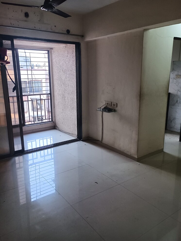 Room, seawoods west 1 Bedroom 585 Sq.Ft. Apartment In Seawoods West Navi Mumbai 8590364