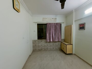 Room in 2 BHK Apartment at Charkop Sector 3 – for Rent