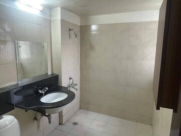 Bathroom in 3 BHK Apartment at Orchid Petals, Sector 49 – for Rent