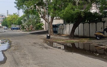 Plot For Sale in Amar Shaheed Path