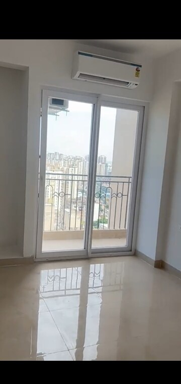 Room in 3.5 BHK Apartment at ATS Nobility, Sector 4 Greater Noida – for Sale