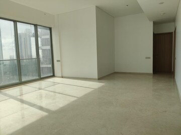 Room in 4 BHK Apartment at Rustomjee Crown, Prabhadevi – for Sale