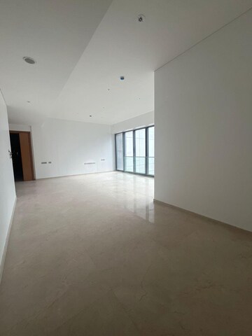 Room in 4 BHK Apartment at Rustomjee Crown, Prabhadevi – for Sale