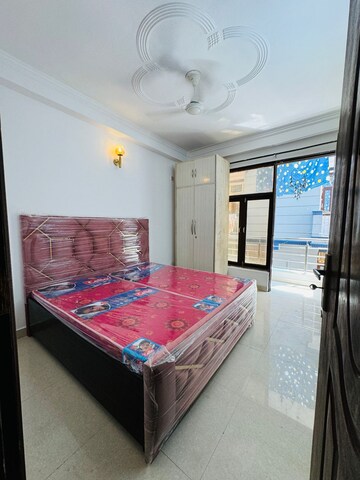 Bedroom in 2 BHK Builder Floor at Saket – for Rent