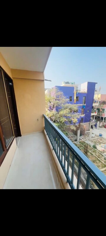 Balcony in 1 BHK Builder Floor at Ignou Road – for Rent