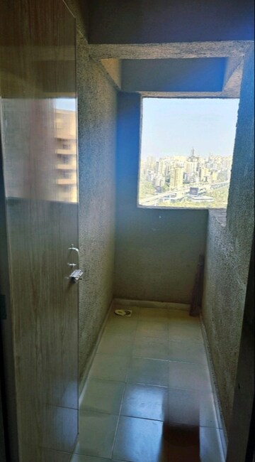  2 BHK Apartment at Coral Heights, Kavesar – for Rent
