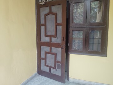 Room in 3 BHK Builder Floor at Sector 39 – for Sale