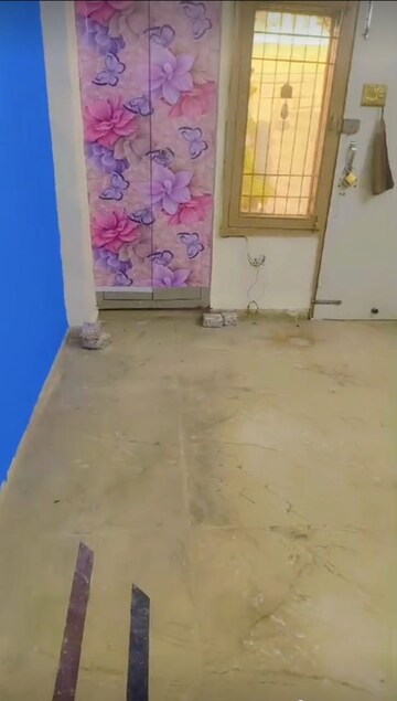 Room in 2 BHK Builder Floor at Omega homes, Pratap Vihar – for Sale