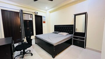 Master Bedroom in 2 BHK Builder Floor at Uppal Southend, Sector 49 – for Rent