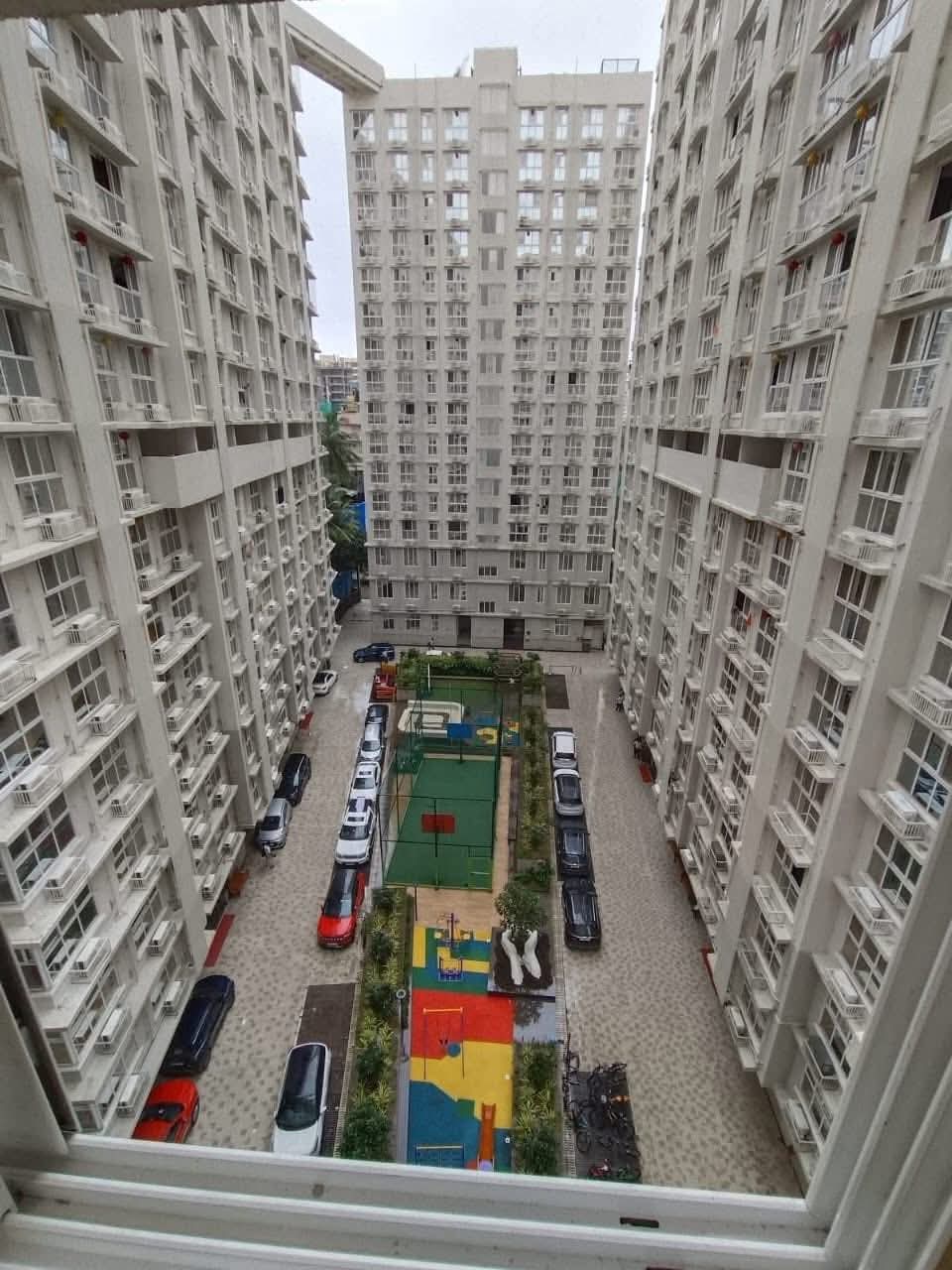 2 BHK Apartment For Sale in Platinum Life