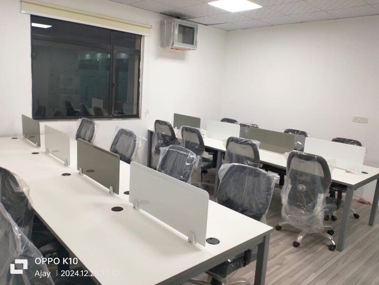 Team Area, sector 16 Commercial Office Space 1200 Sq.Ft. In Sector 16 Noida 8590664
