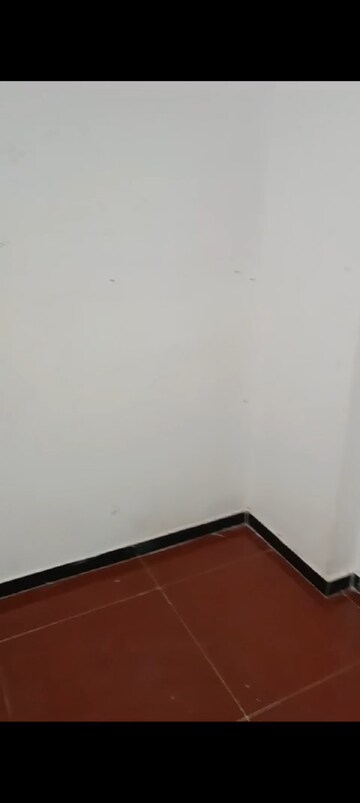 Room in 1 BHK Apartment at Vitthal Krupa Building, Vakola – for Rent
