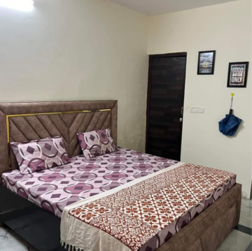 Bedroom in 1 BHK Builder Floor at Saket – for Rent