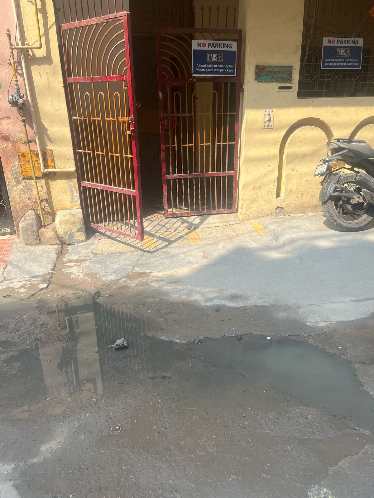 1 BHK Independent House For Rent in RWA Apartments Sector 26