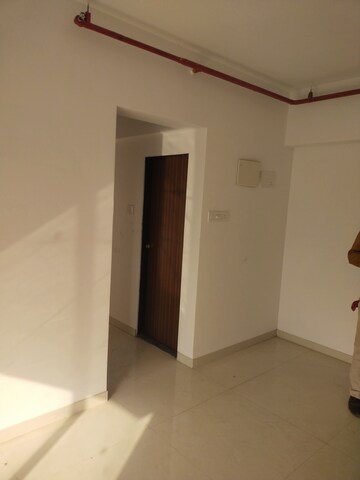 Room in 1 BHK Apartment at Vaibhavlaxmi East Syde, Ghatkopar East – for Rent